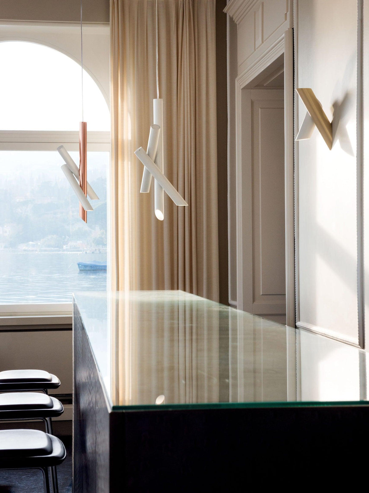 Elarven Aluminium Pendant Light-Moonnatur