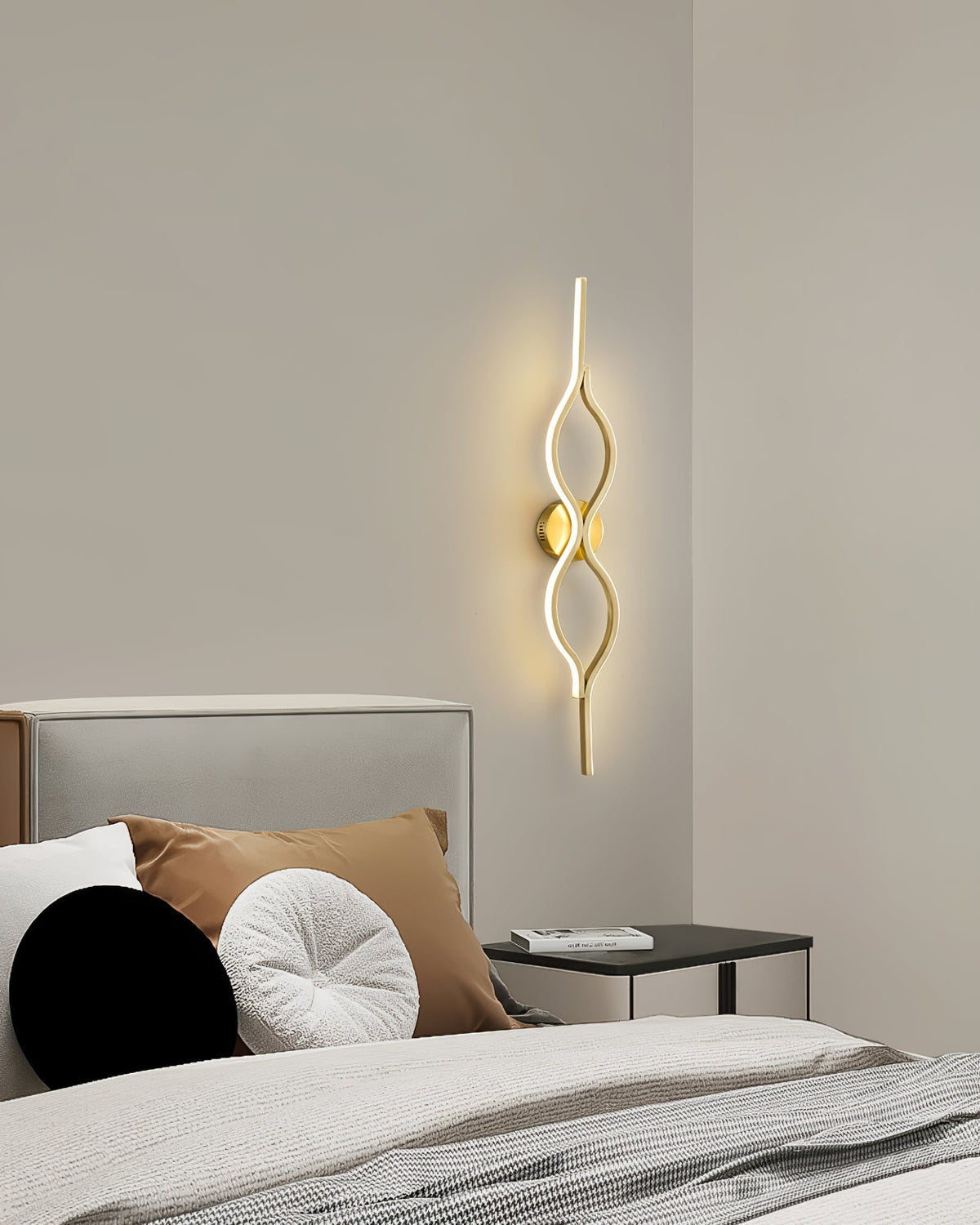 Xalenaria Brass Wall Light-Moonnatur