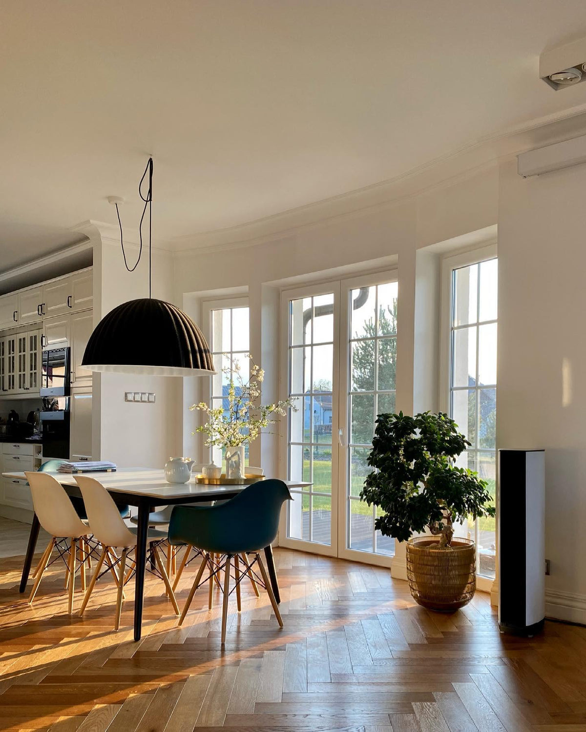 Harlis Felt Pendant Light-Moonnatur