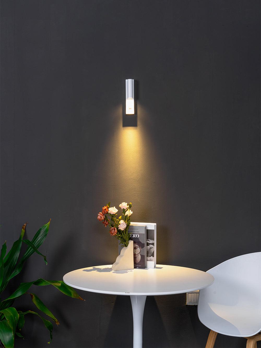 Korrora Metal Wall Light-Moonnatur
