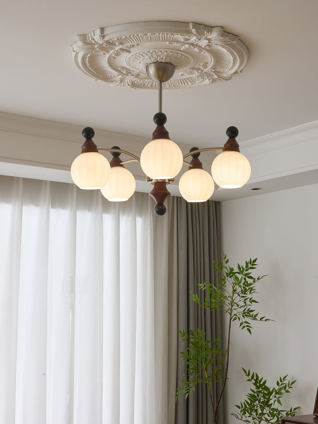 Floravenn Wood Chandelier-Moonnatur
