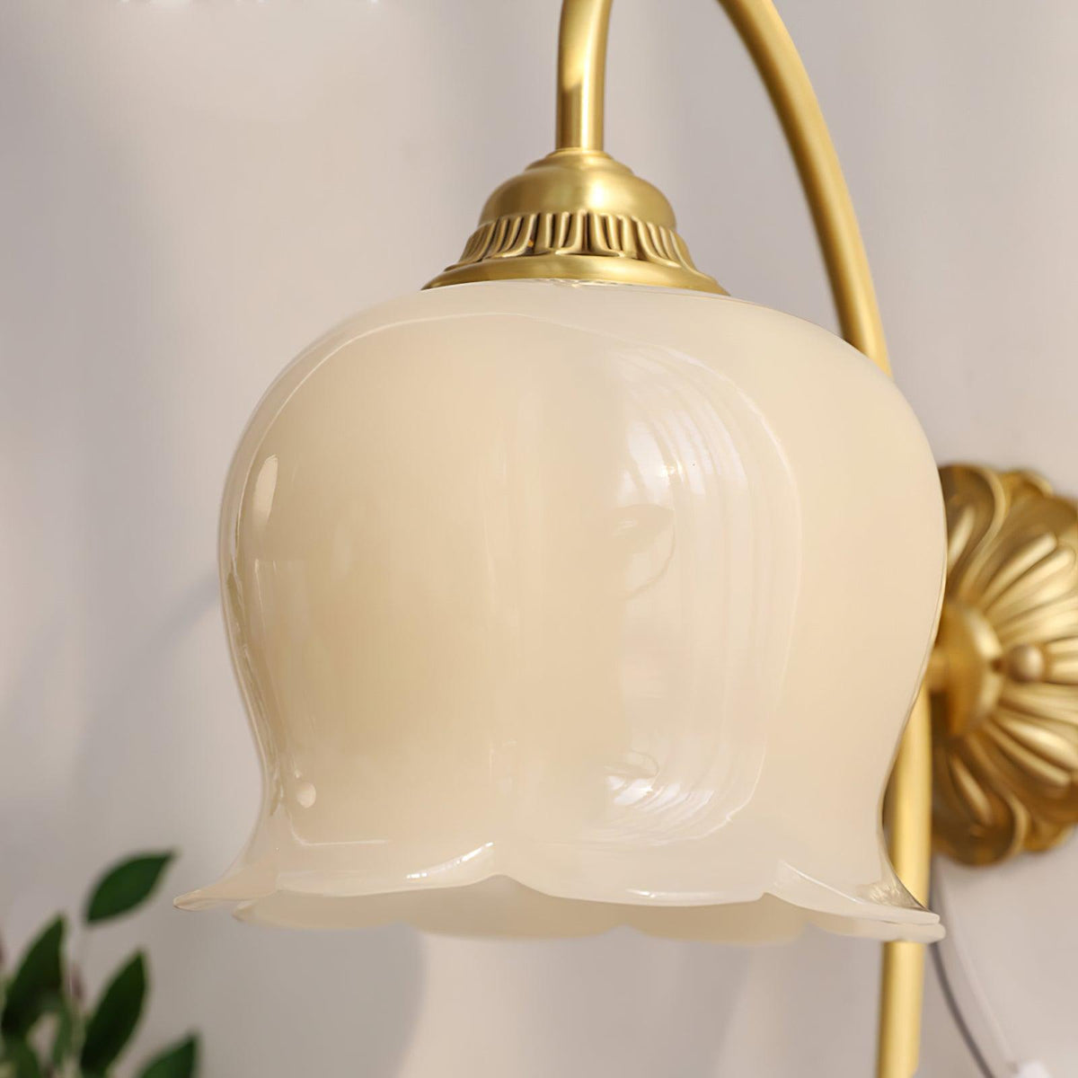 Lindenia Resin Wall Light-Moonnatur