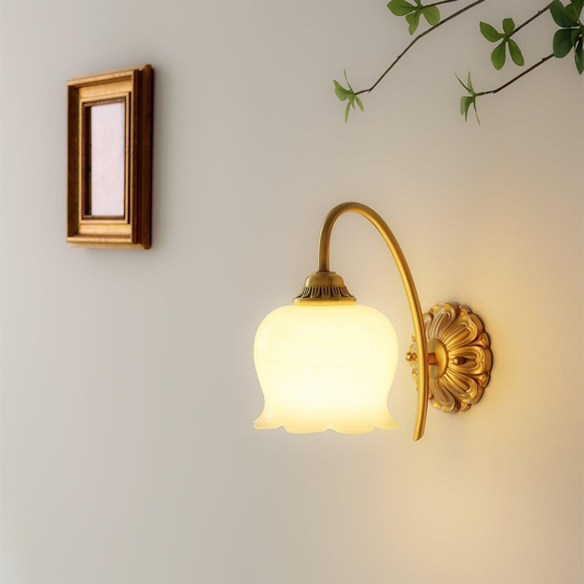Lindenia Resin Wall Light-Moonnatur