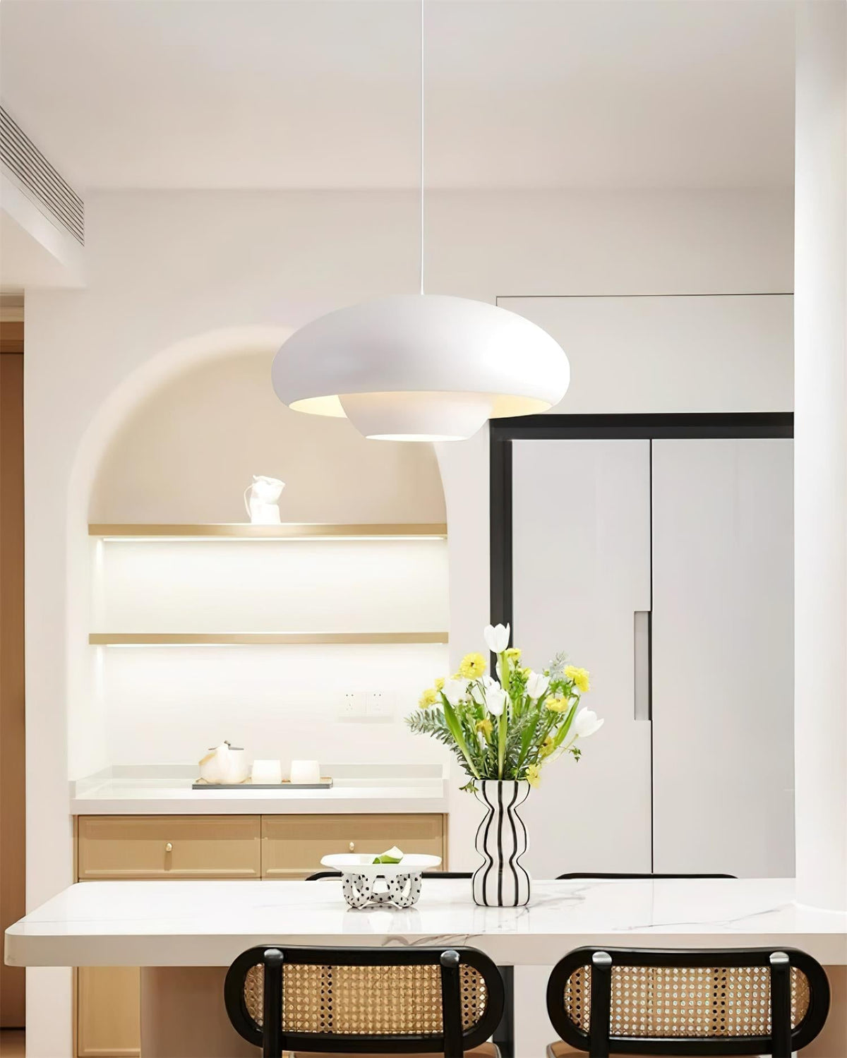 Lindelaria Metal Pendant Light-Moonnatur