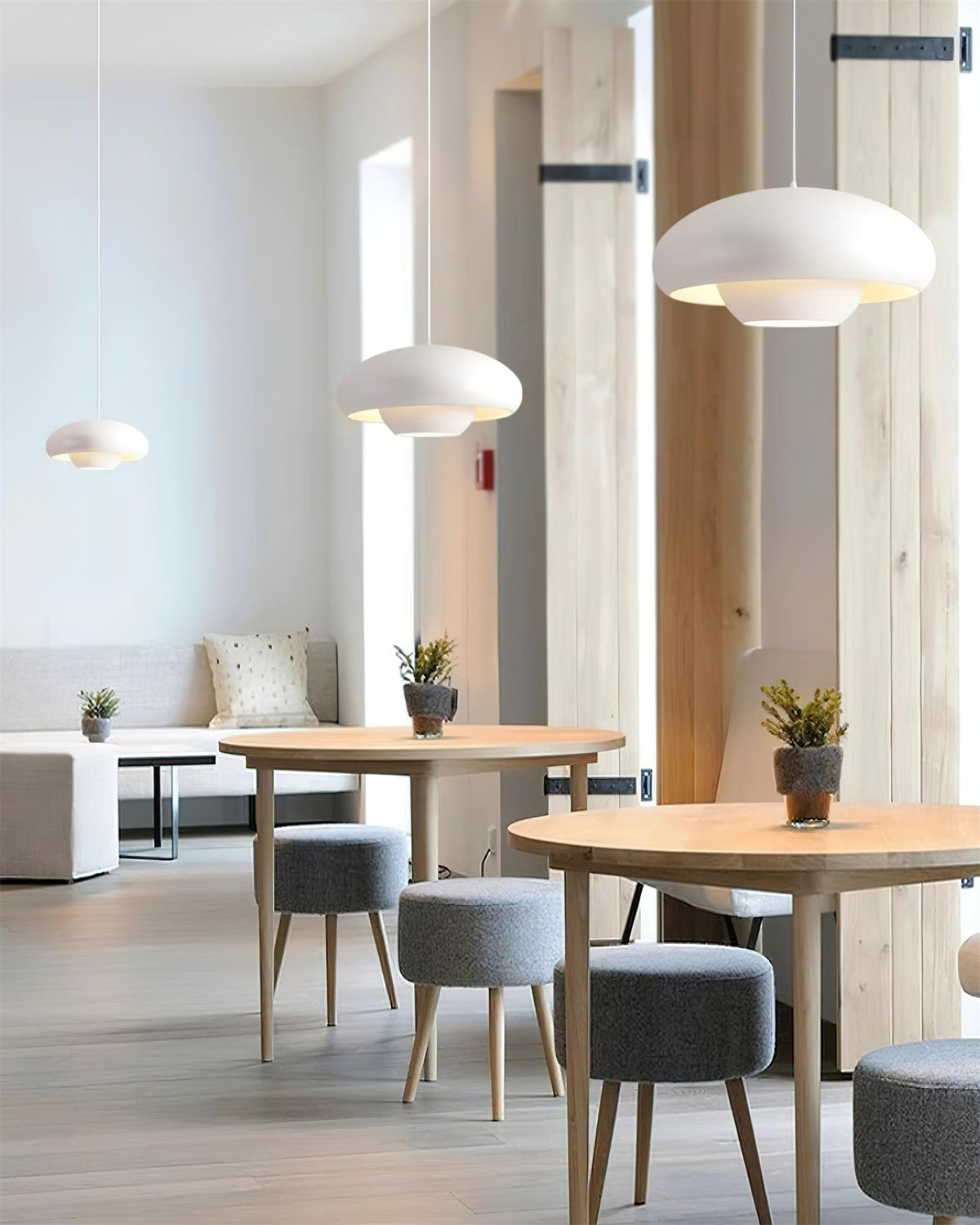 Lindelaria Metal Pendant Light-Moonnatur