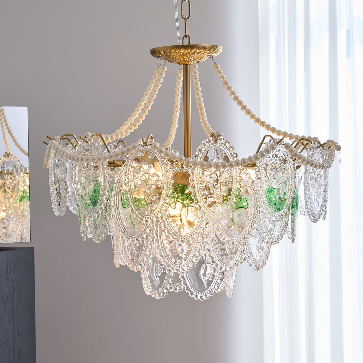 Whitenwynne Glass Chandelier-Moonnatur