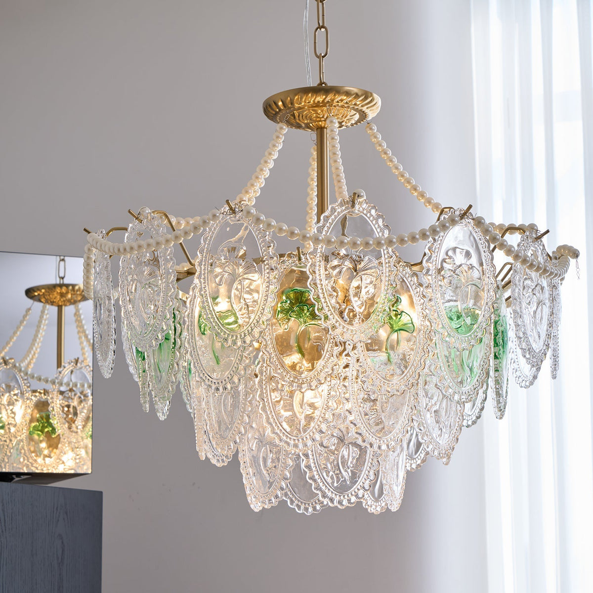 Whitenwynne Glass Chandelier-Moonnatur