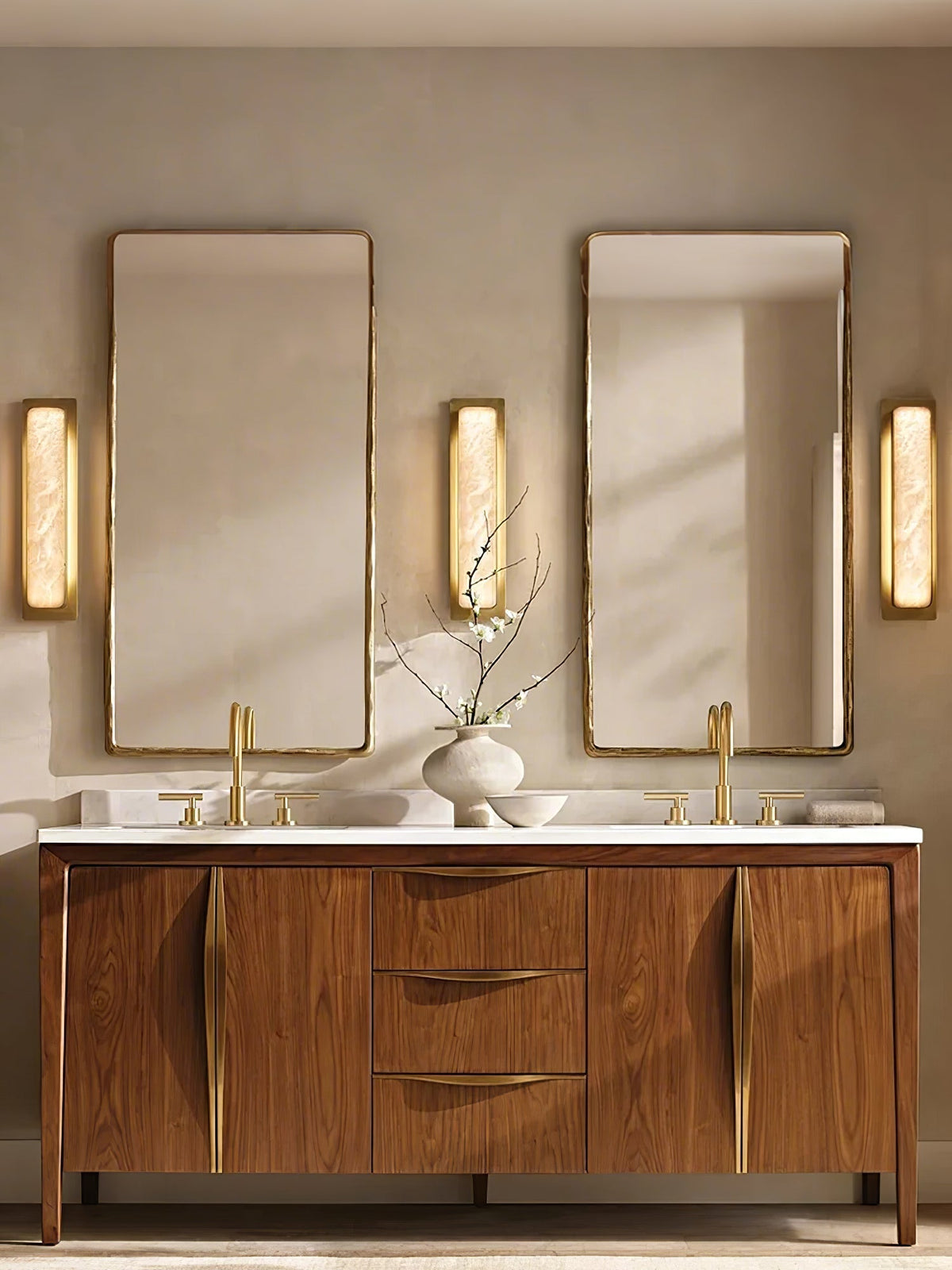 Enverorie Alabaster Wall Light-Moonnatur