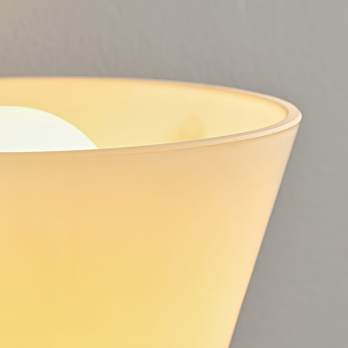 Lindelfield Glass Wall Light-Moonnatur