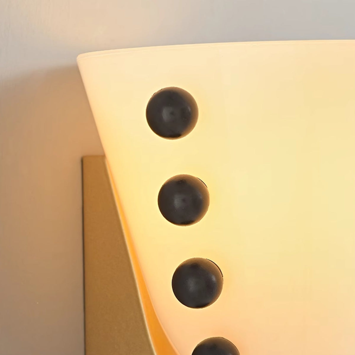 Lindelfield Glass Wall Light-Moonnatur