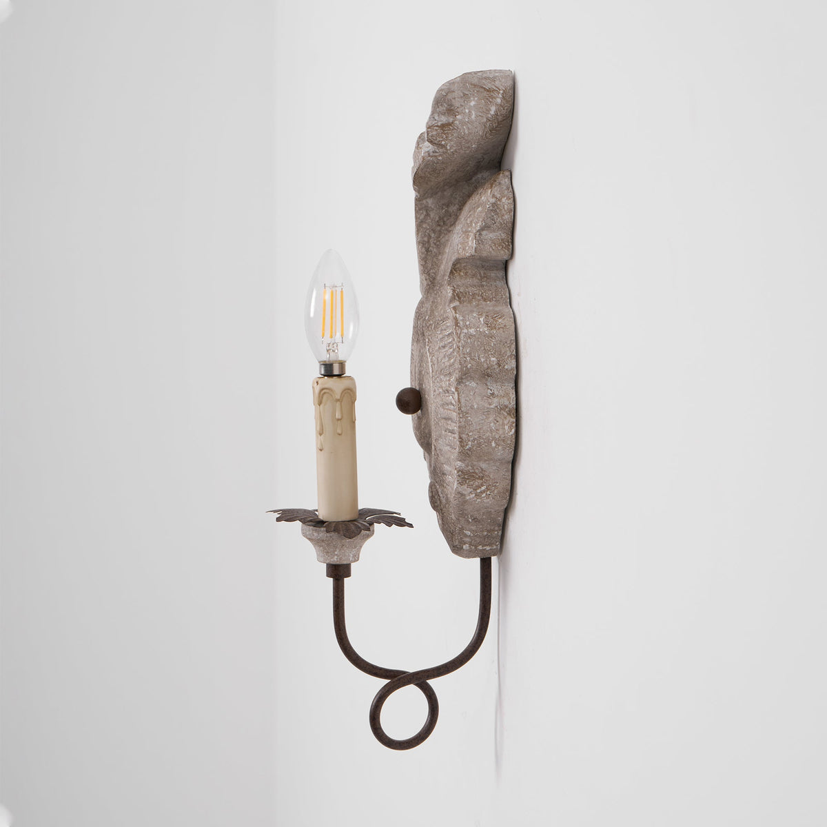 Altonwyn Wood Wall Light-Moonnatur
