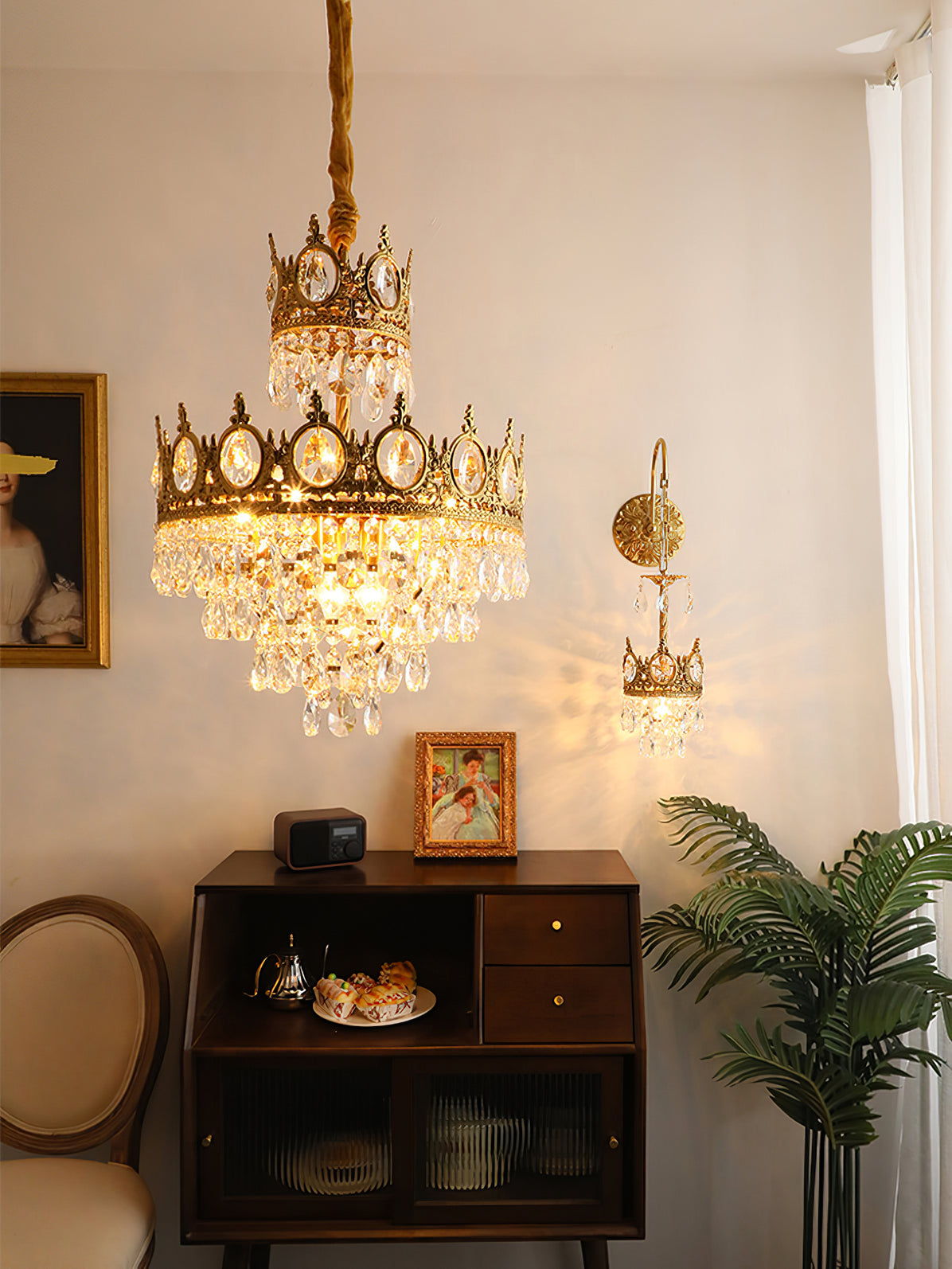 Elvarra Crystal Chandelier-Moonnatur
