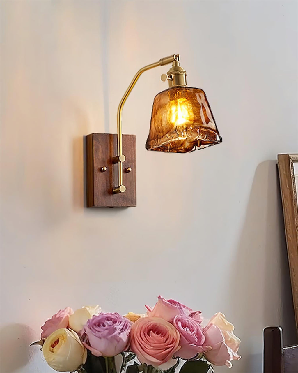 Lathenash Glass Wall Light-Moonnatur