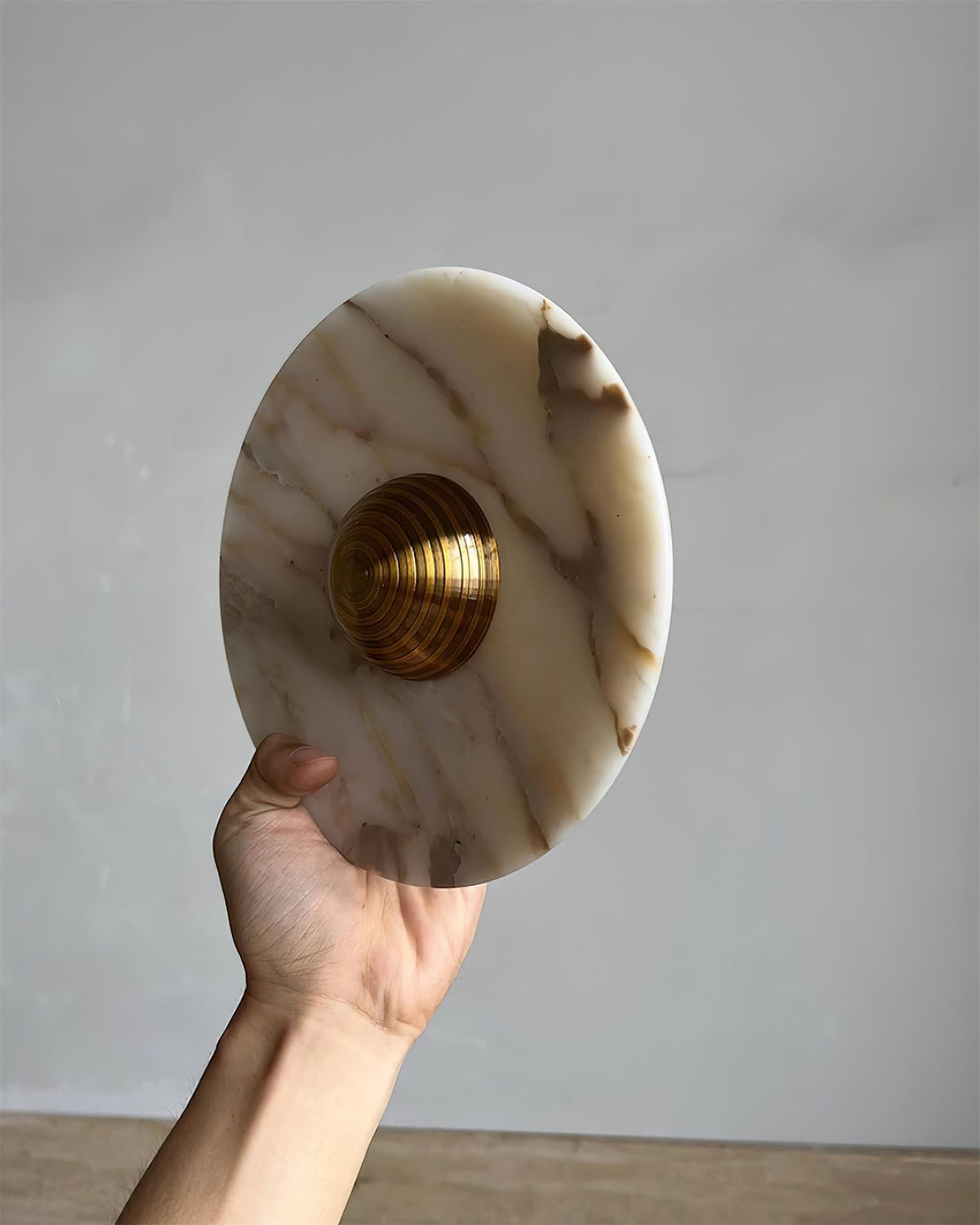 Zelvenwren Marble Wall Light-Moonnatur
