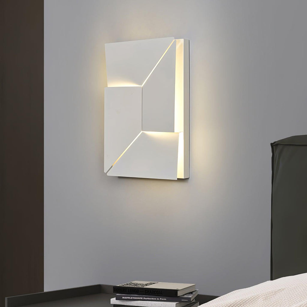 Casteris Aluminium Wall Light-Moonnatur