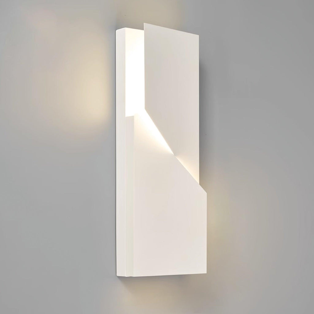 Casteris Aluminium Wall Light-Moonnatur