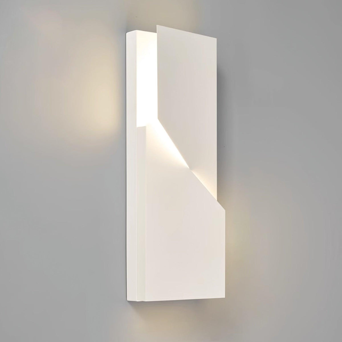 Casteris Aluminium Wall Light-Moonnatur