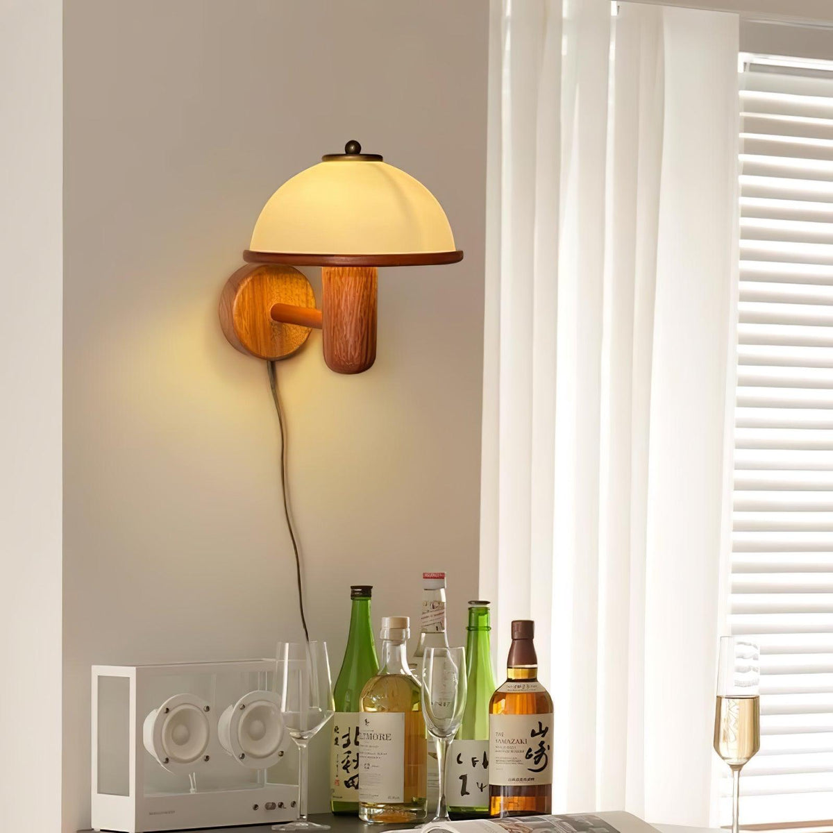 Valenena Oak Wood Wall Light-Moonnatur