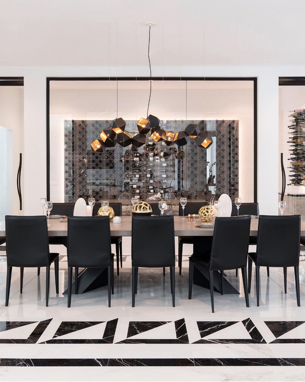 Verrenenna Iron Chandelier-Moonnatur