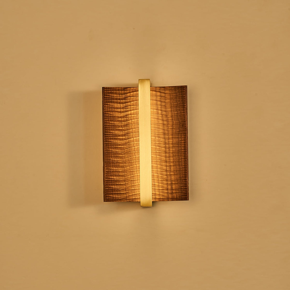 Semira Wood Wall Light-Moonnatur