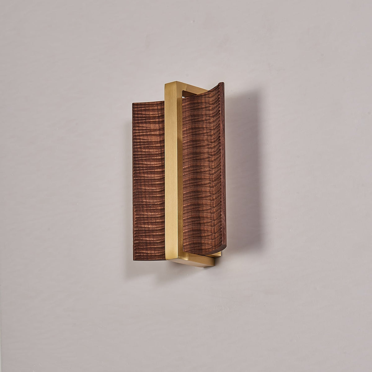 Semira Wood Wall Light-Moonnatur
