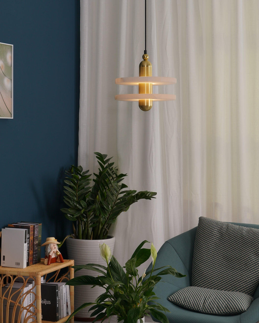 Tardenevia Alabaster Pendant Light-Moonnatur