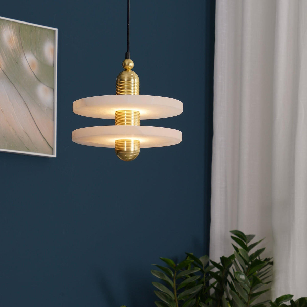 Tardenevia Alabaster Pendant Light-Moonnatur