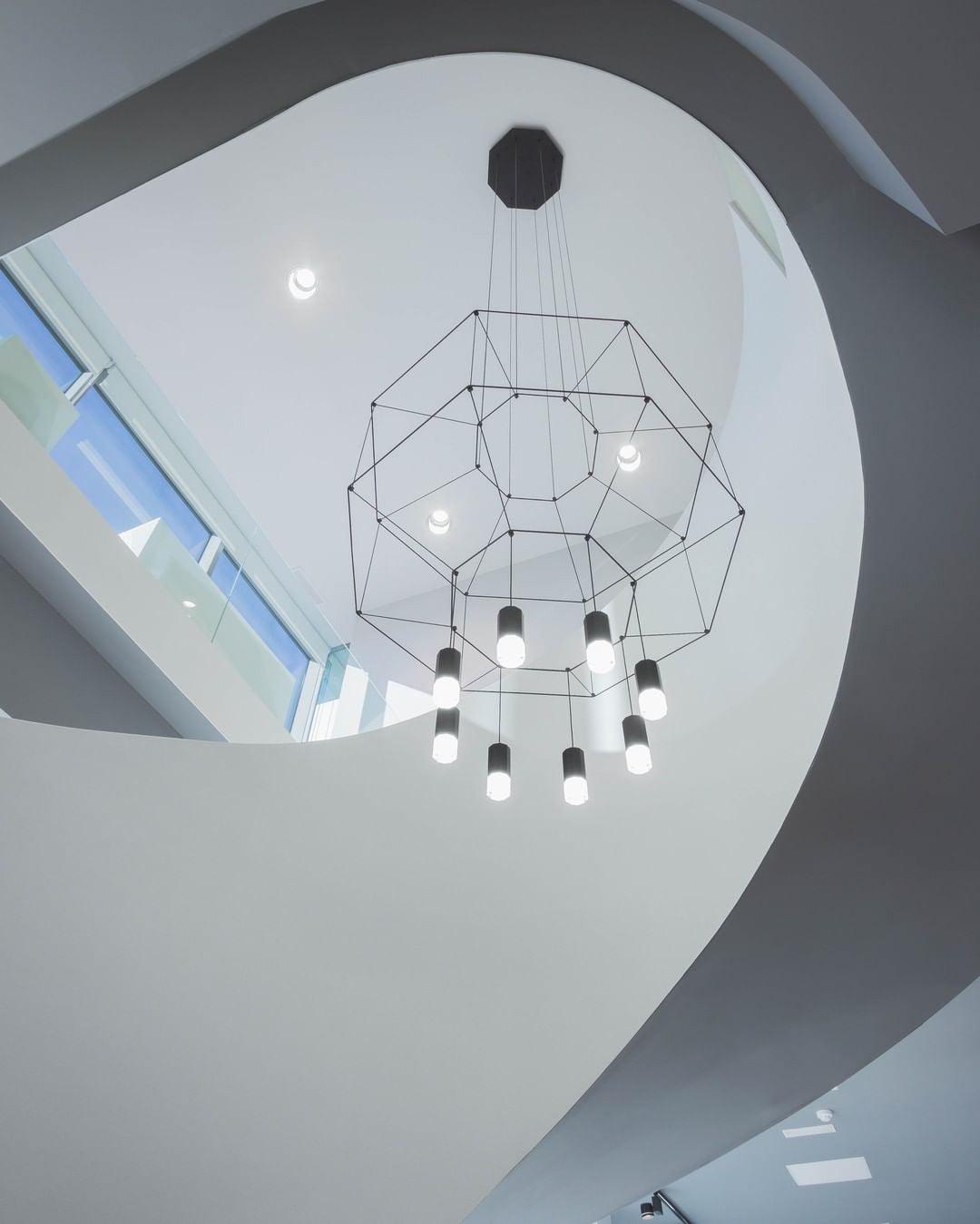 Arlenella Acrylic Pendant Light-Moonnatur