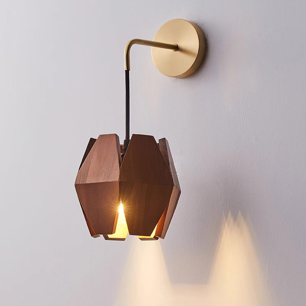 Aberdale Wood Wall Light-Moonnatur