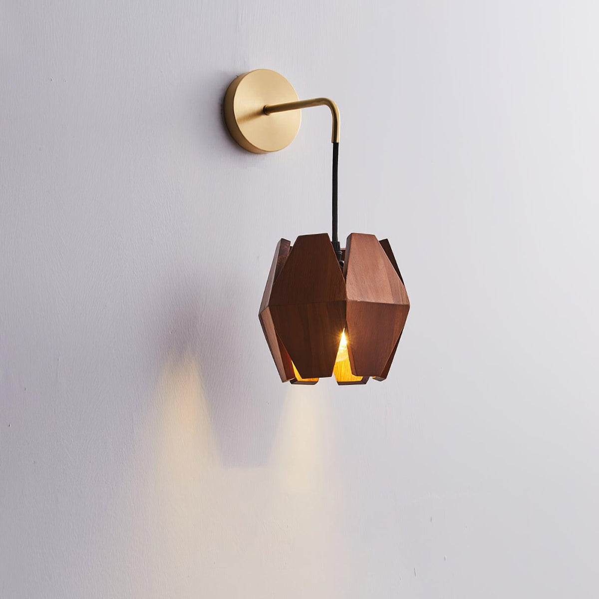 Aberdale Wood Wall Light-Moonnatur