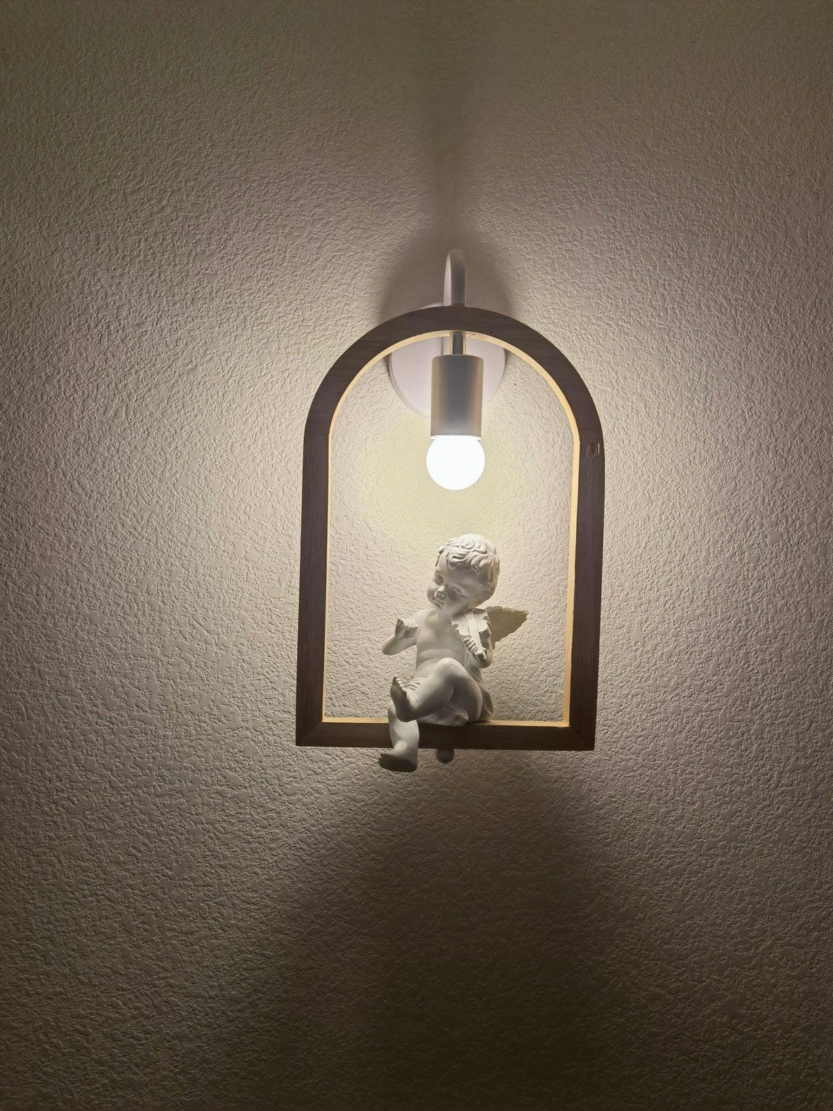 Verdenwyn Resin Wall Light-Moonnatur