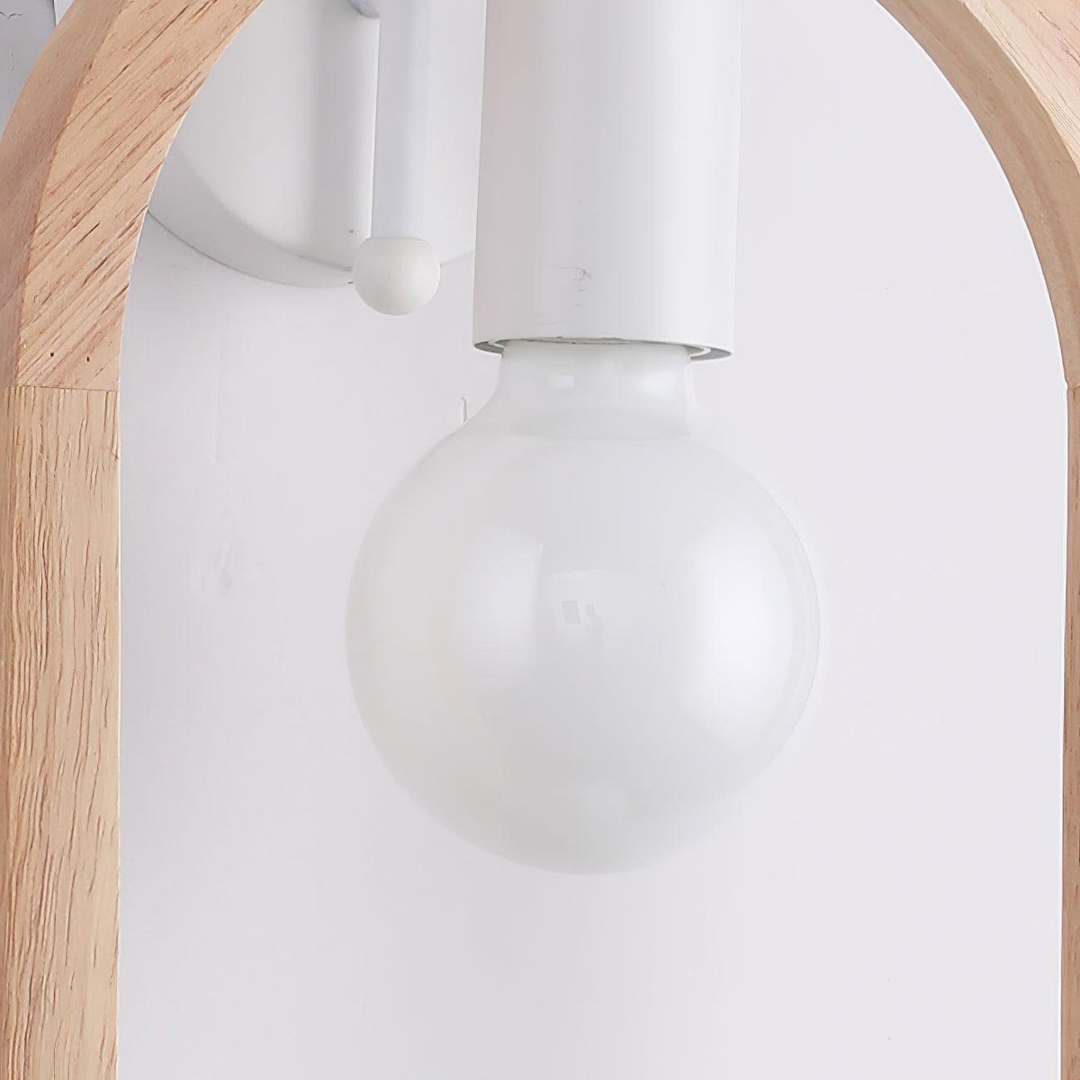 Verdenwyn Resin Wall Light-Moonnatur