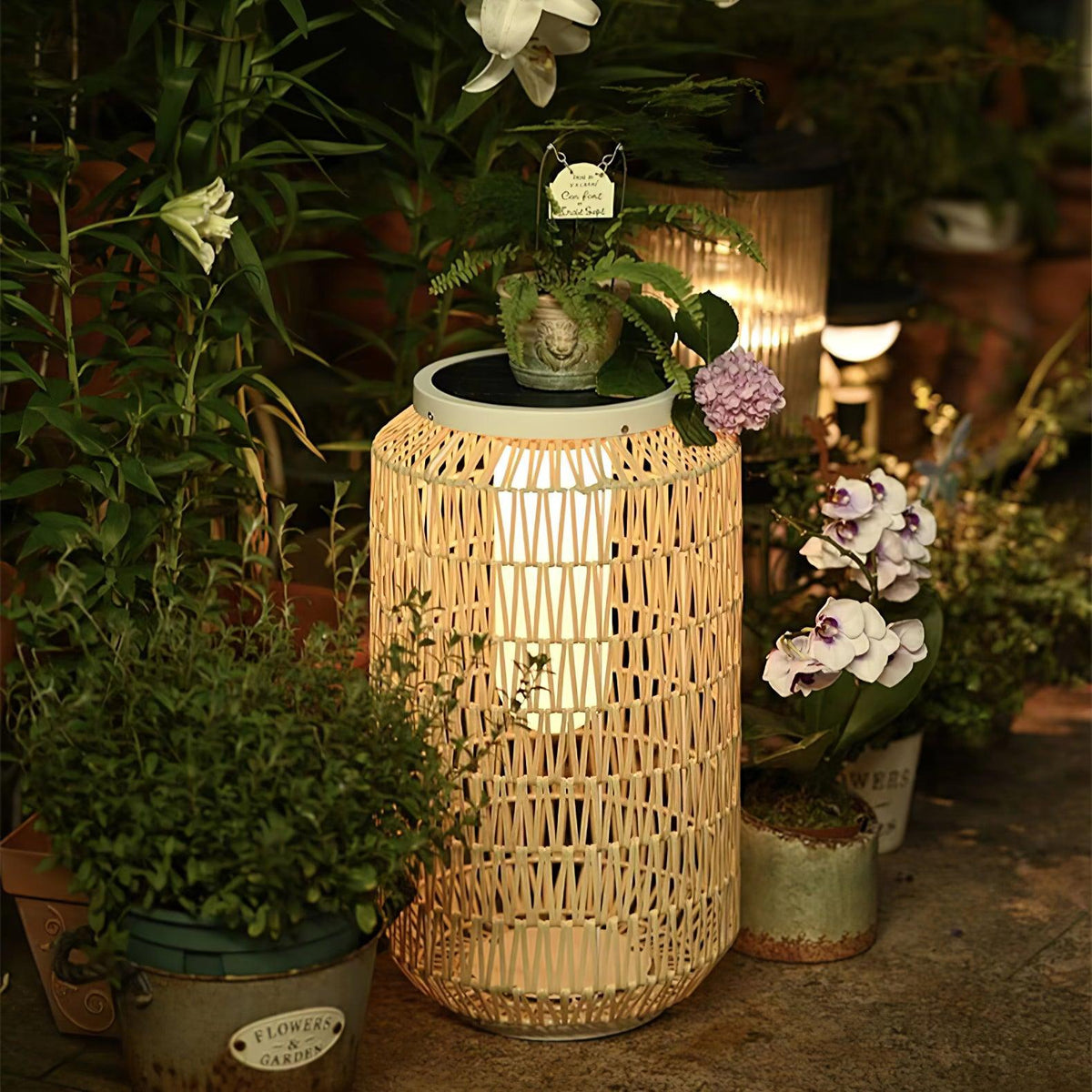 Elsenina Rattan Outdoor Light-Moonnatur
