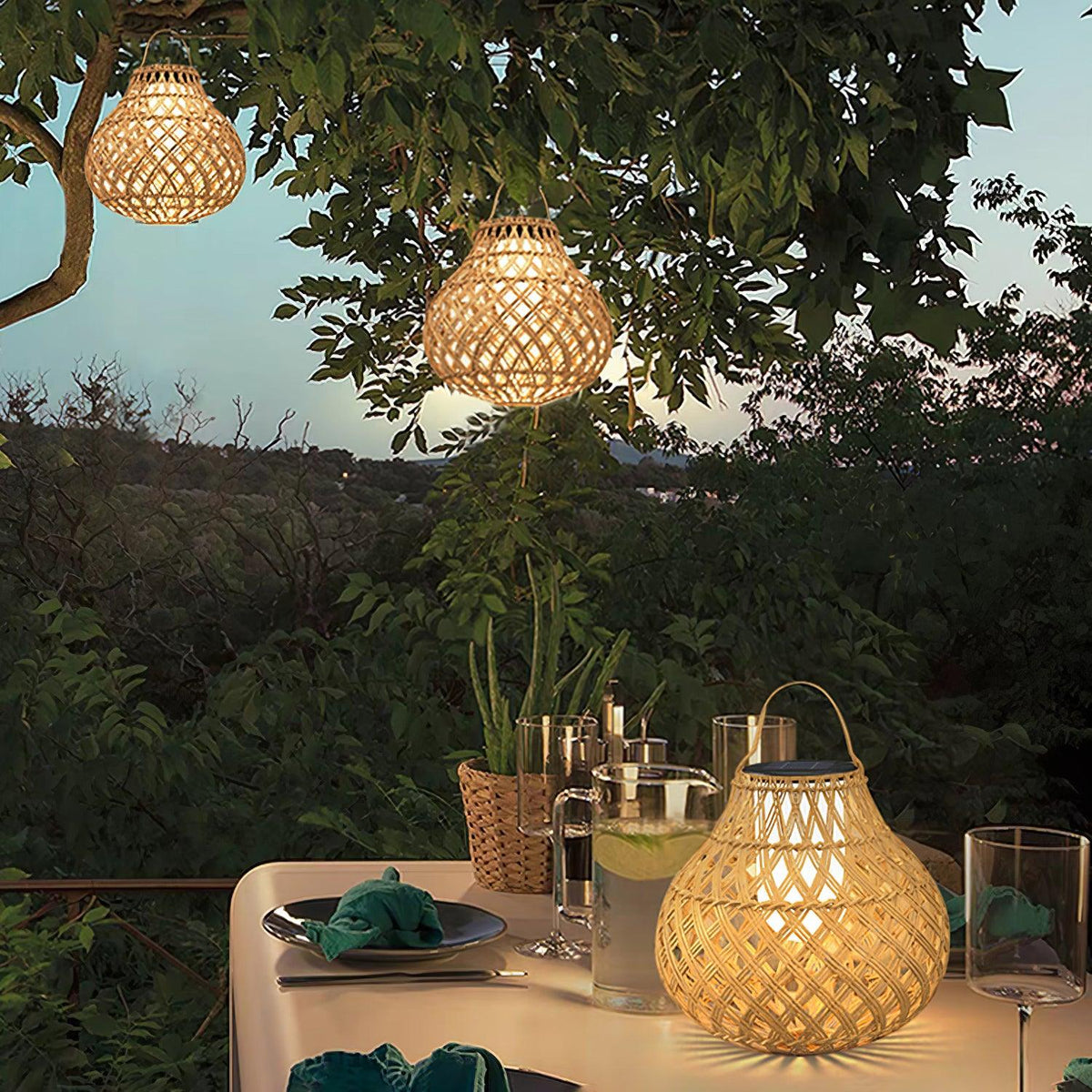 Ulenora Plastic Outdoor Light-Moonnatur