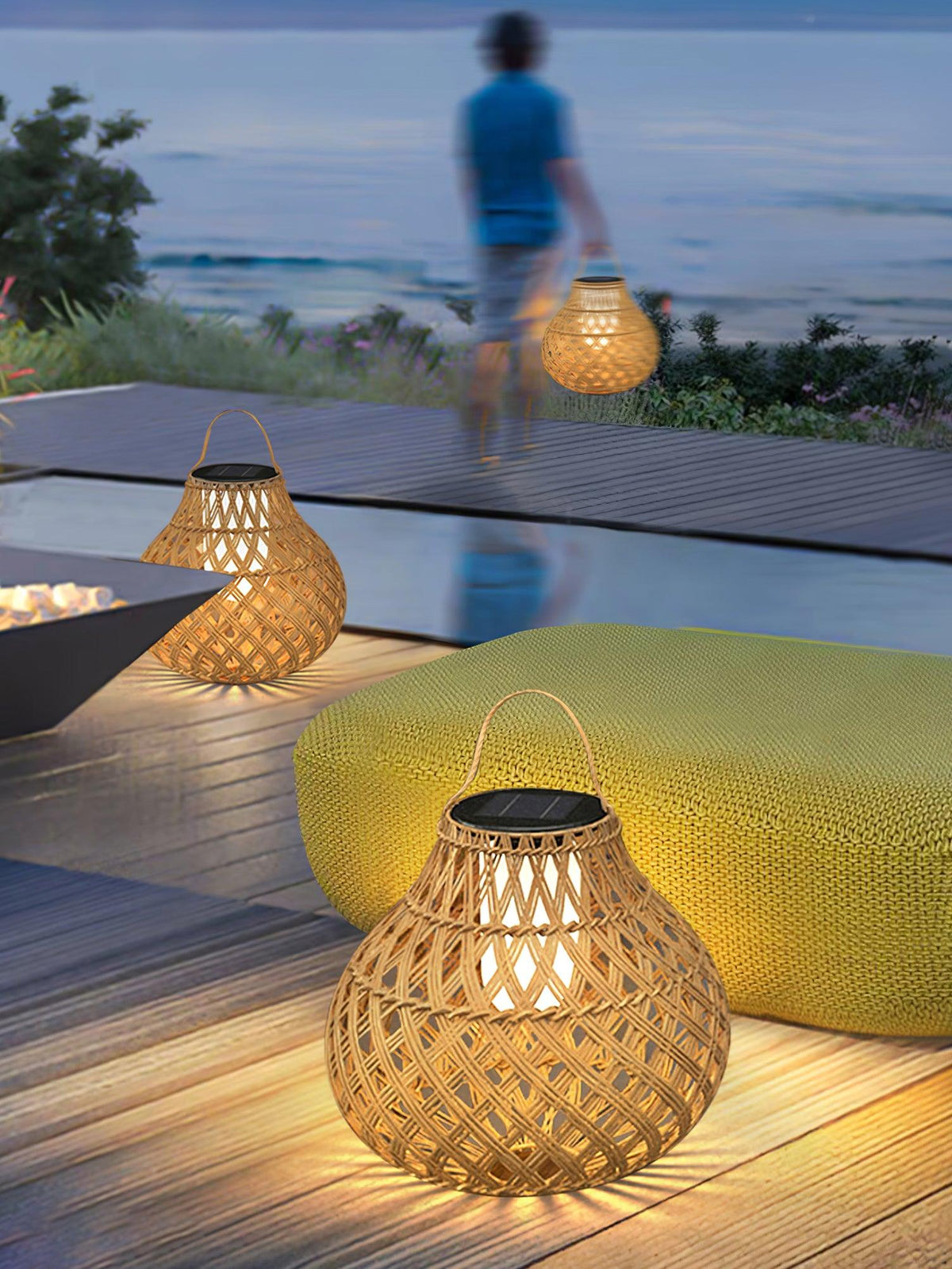 Ulenora Plastic Outdoor Light-Moonnatur