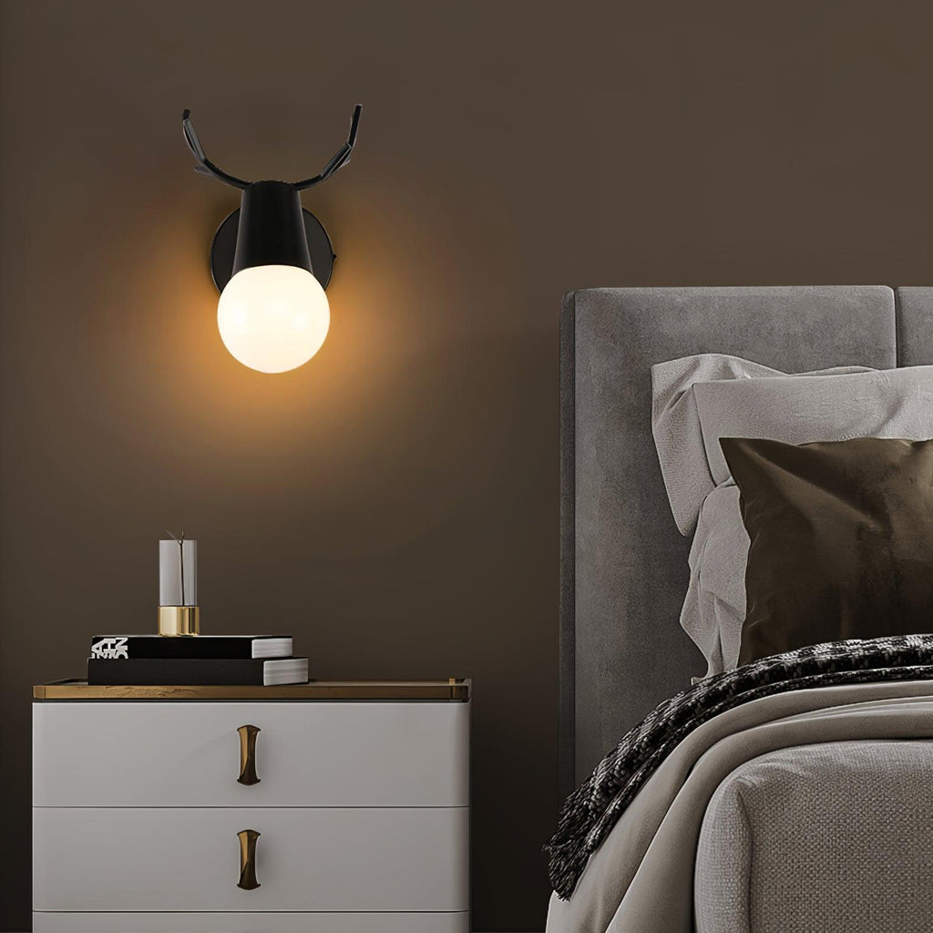 Caperwyn Iron Wall Light-Moonnatur