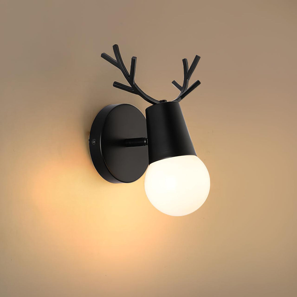 Caperwyn Iron Wall Light-Moonnatur