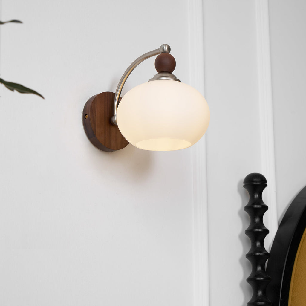 Tarenlyn Walnut Wall Light-Moonnatur