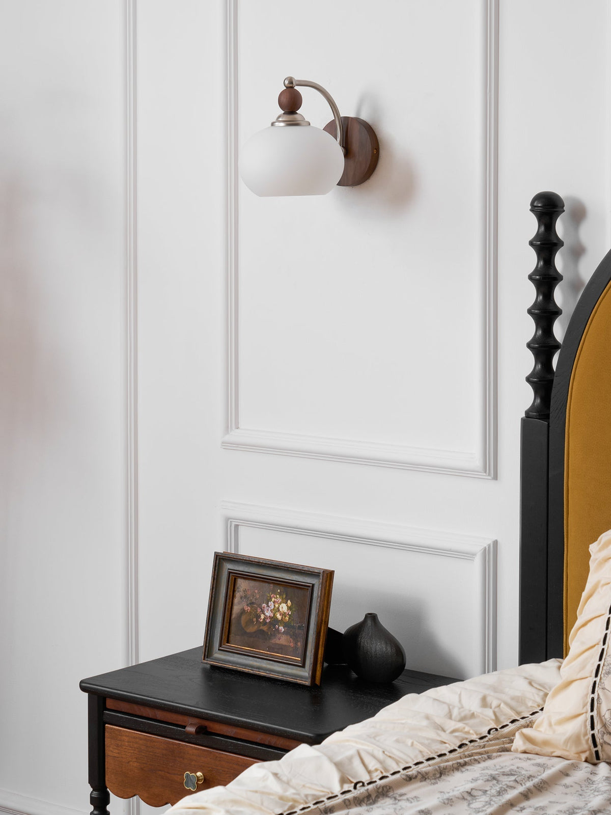 Tarenlyn Walnut Wall Light-Moonnatur