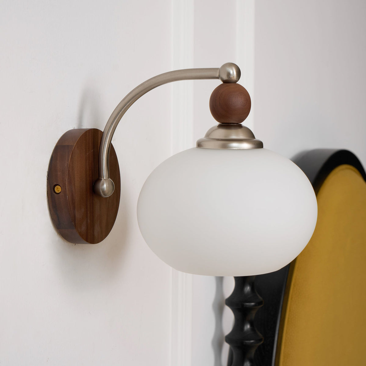 Tarenlyn Walnut Wall Light-Moonnatur