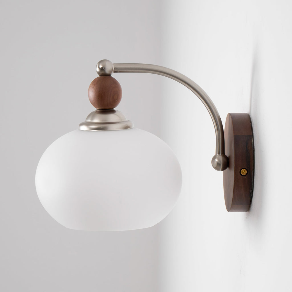 Tarenlyn Walnut Wall Light-Moonnatur