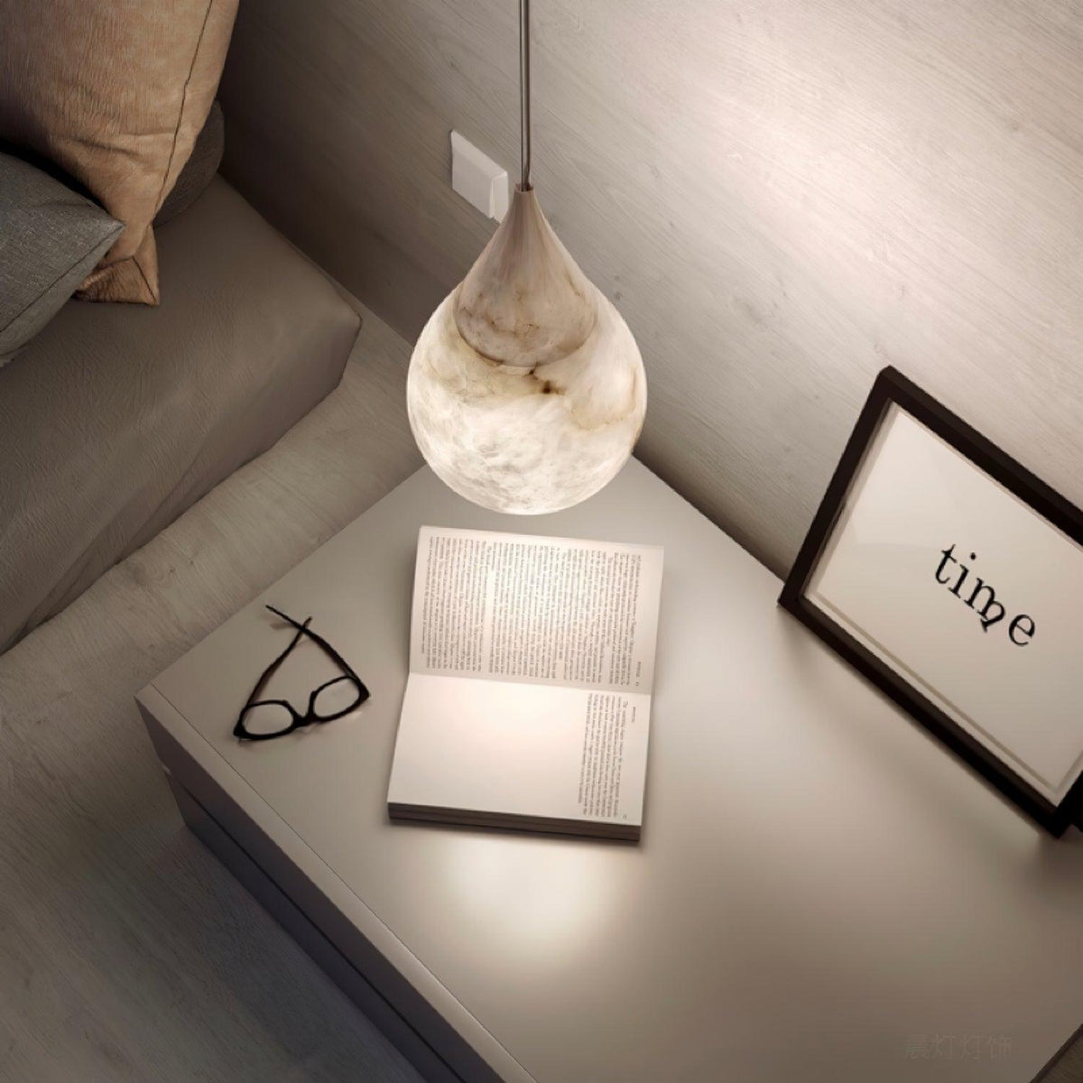 Hadrenwyn Alabaster Pendant Light-Moonnatur