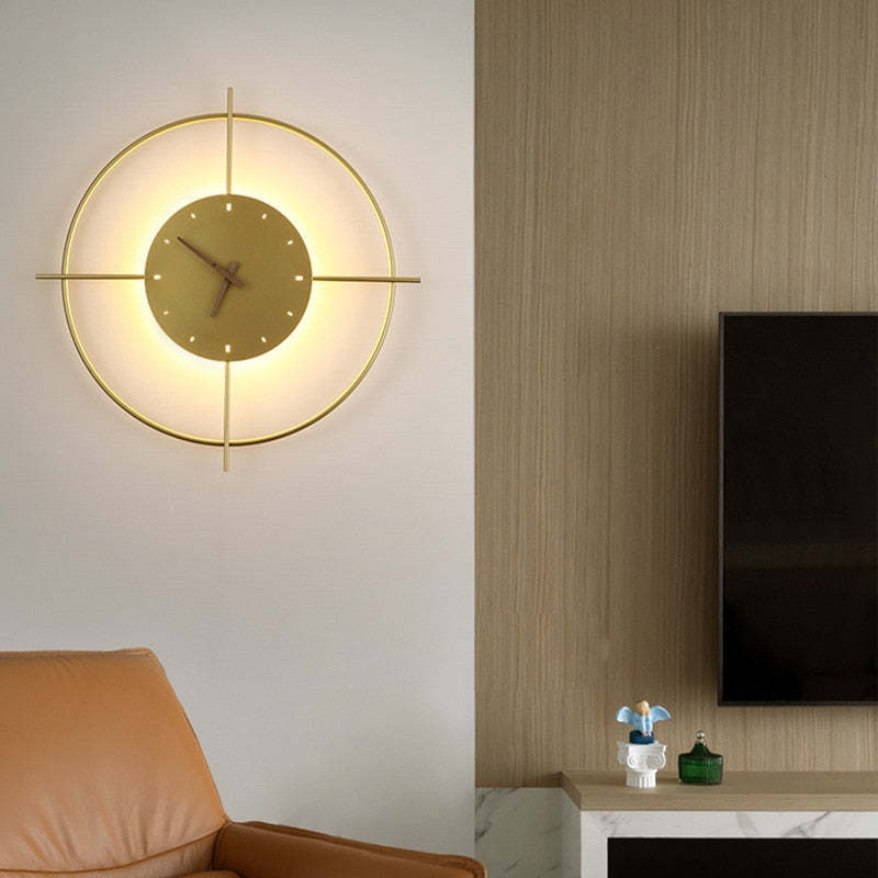 Glint Modern Clock Round Wall Lamp, Gold/Black - Neutralighting