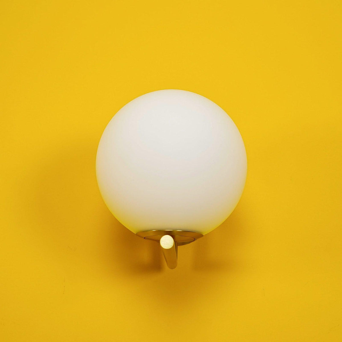 Alwynera Glass Wall Light-Moonnatur
