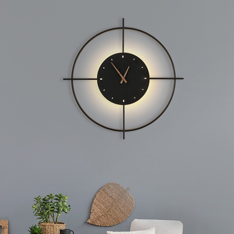 Glint Modern Clock Round Wall Lamp, Gold/Black - Neutralighting