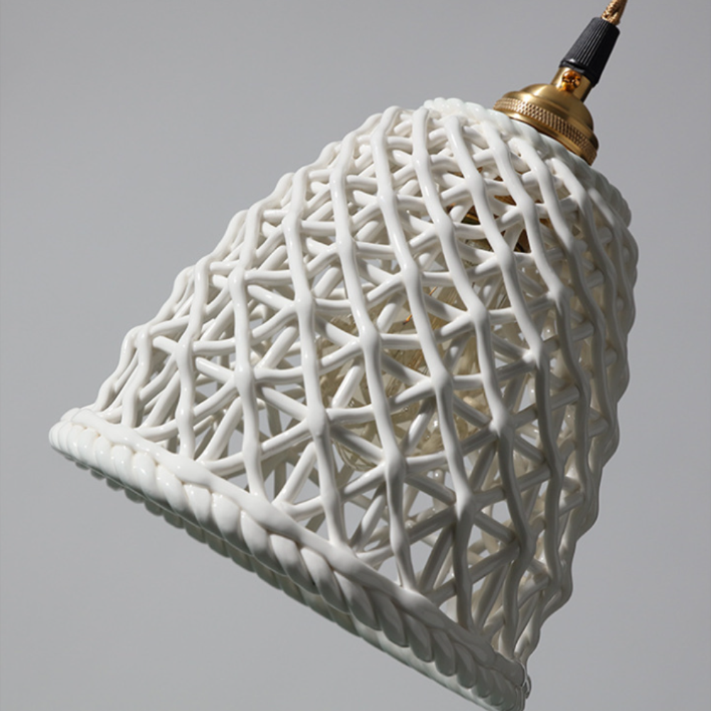 Yarrelelia Ceramic Pendant Light-Moonnatur