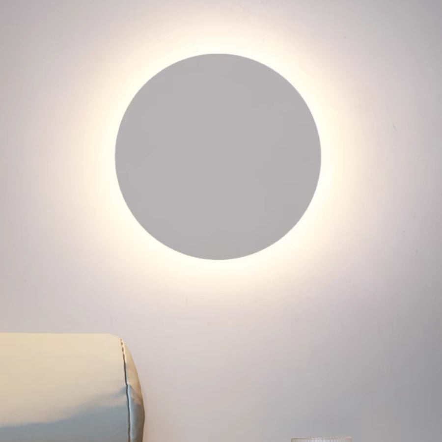 Klyne Minimalist Round/Square Outdoor Wall Lamp LED, Black/White - Neutralighting
