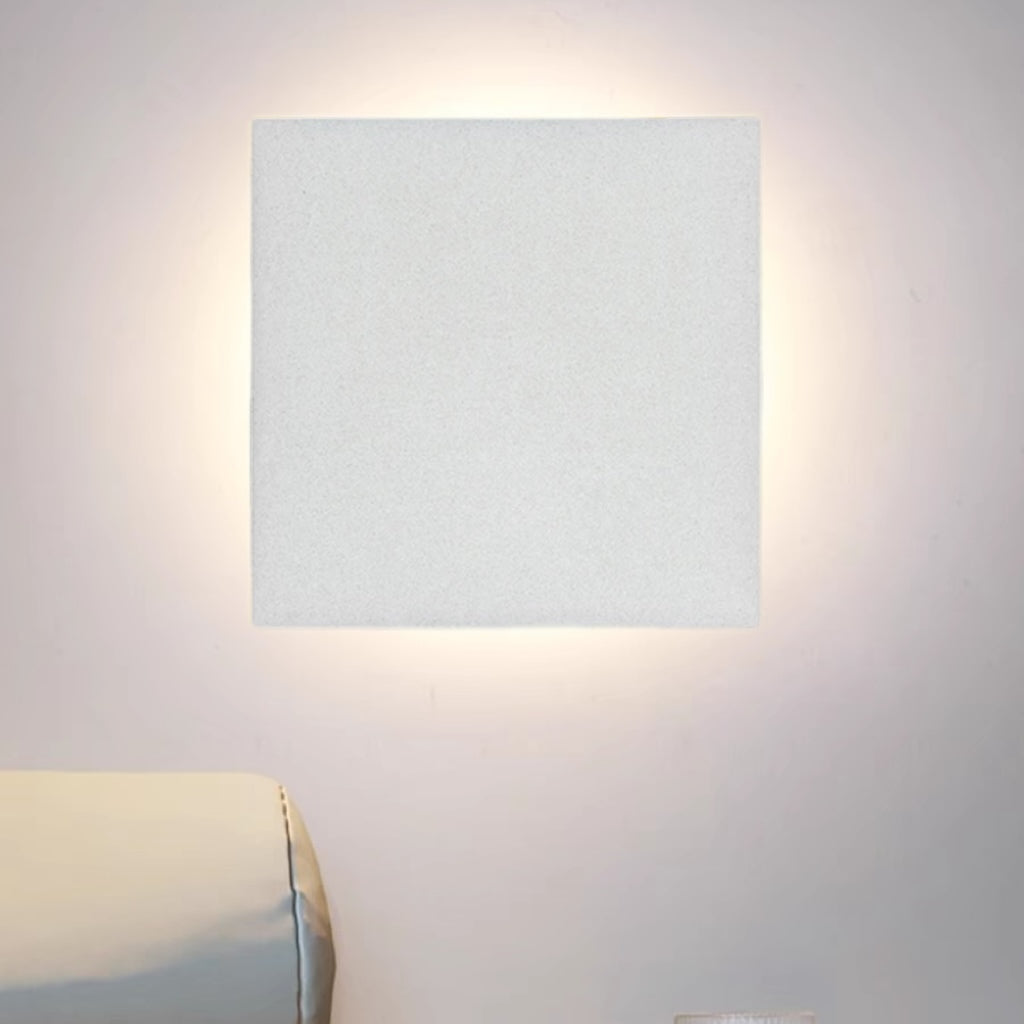 Klyne Minimalist Round/Square Outdoor Wall Lamp LED, Black/White - Neutralighting