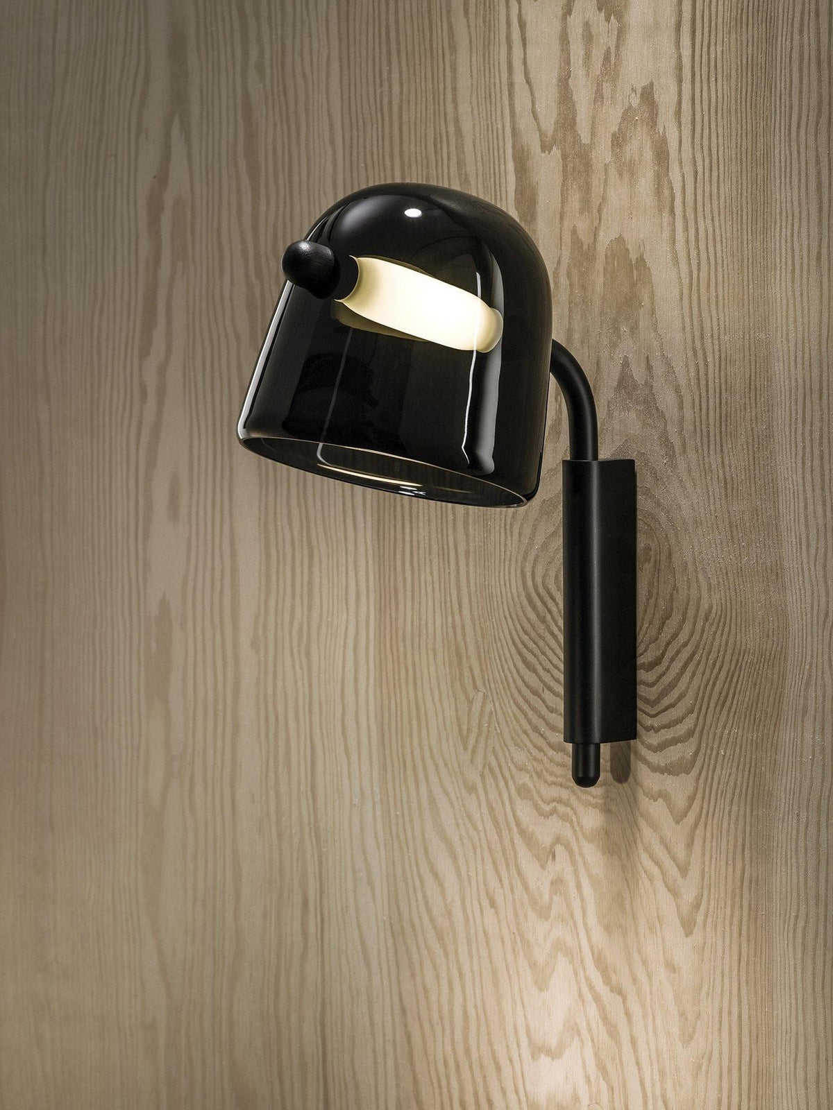 Davenis Glass Wall Light-Moonnatur