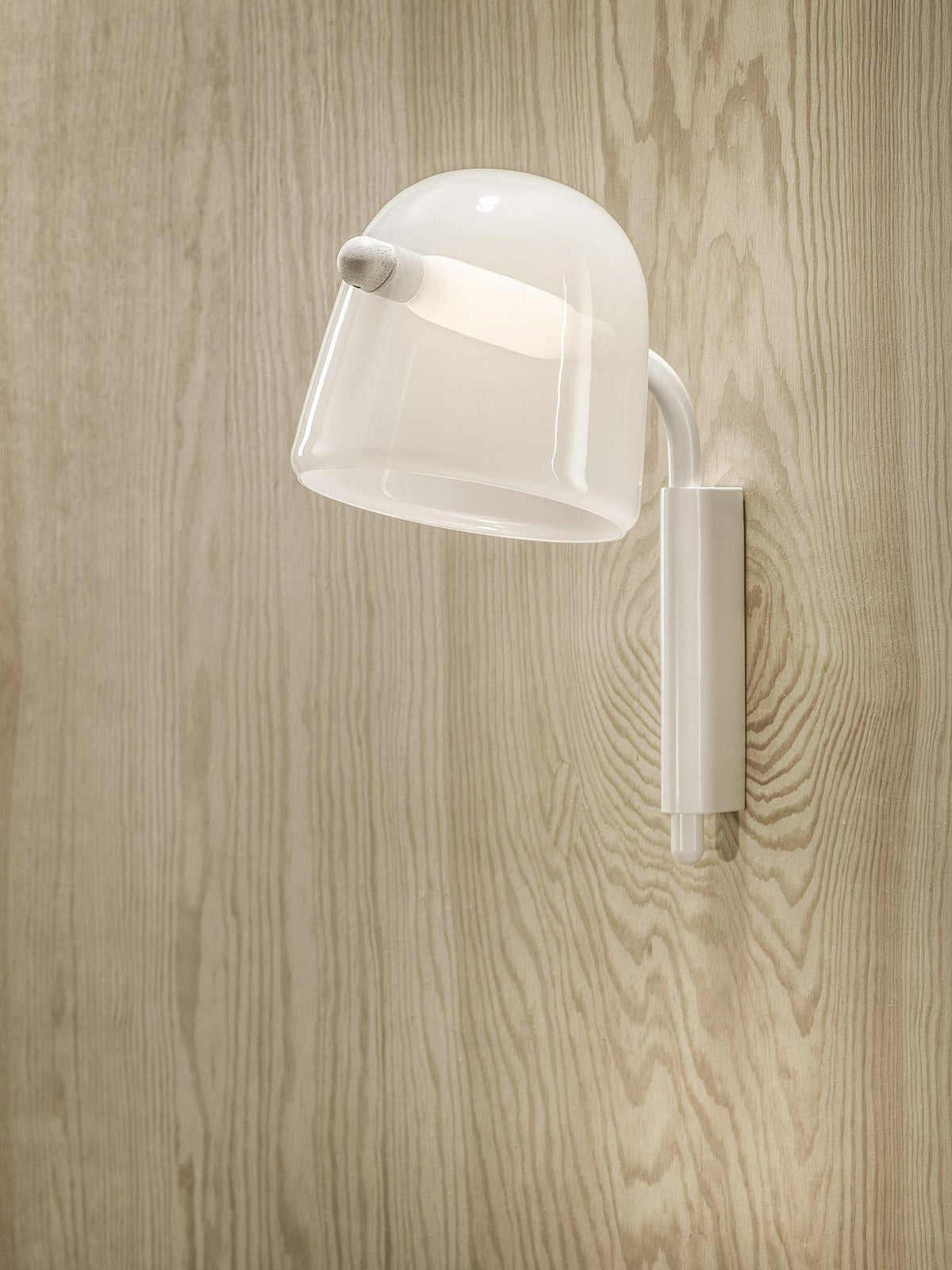 Davenis Glass Wall Light-Moonnatur